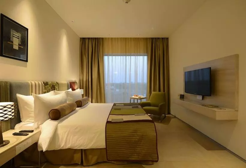 ホテル Pride Elite, Phaltan