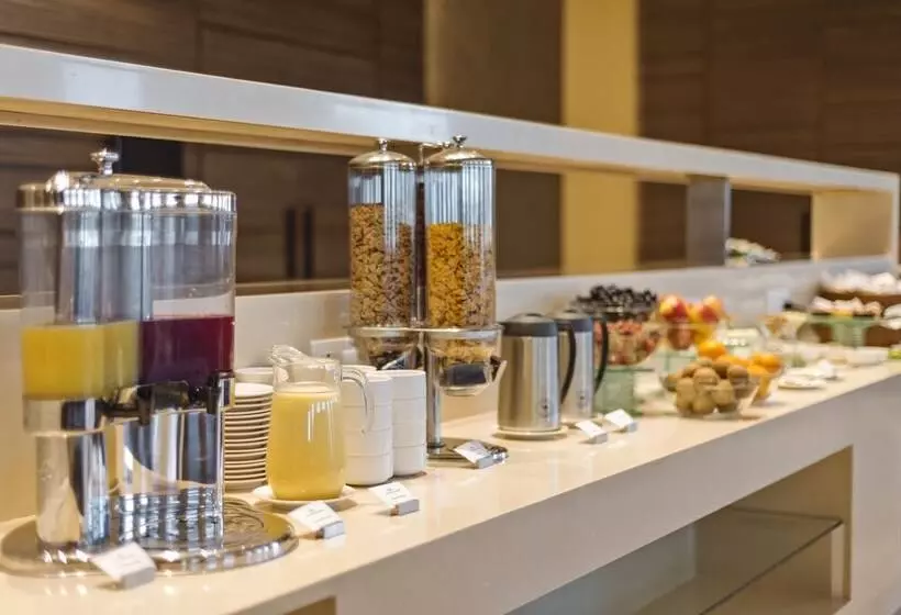 ホテル Pride Elite, Phaltan