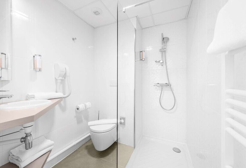 酒店 Kyriad Lyon Est Stadium Eurexpo Meyzieu