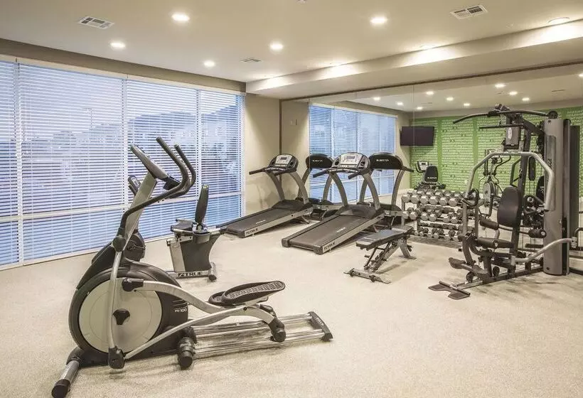 酒店 La Quinta By Wyndham Hattiesburg   I 59