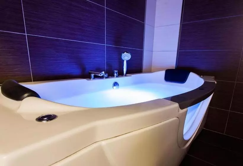 酒店 Lavender Inn Permas Jaya