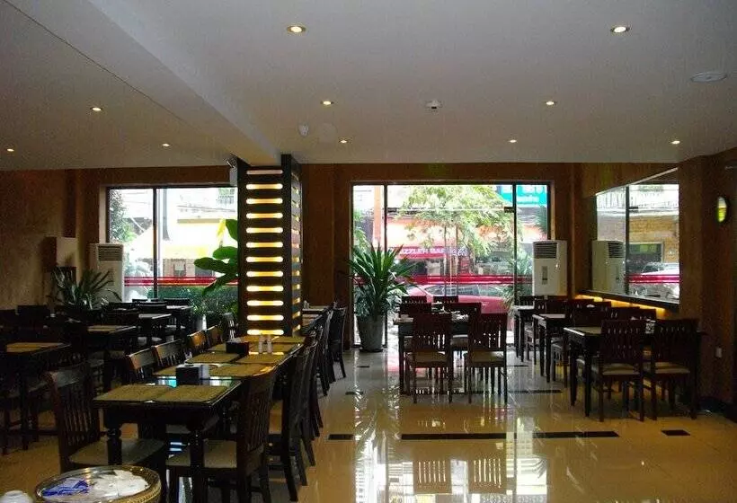 Lux Riverside Hotel & Apartment