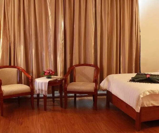 Lux Riverside Hotel & Apartment