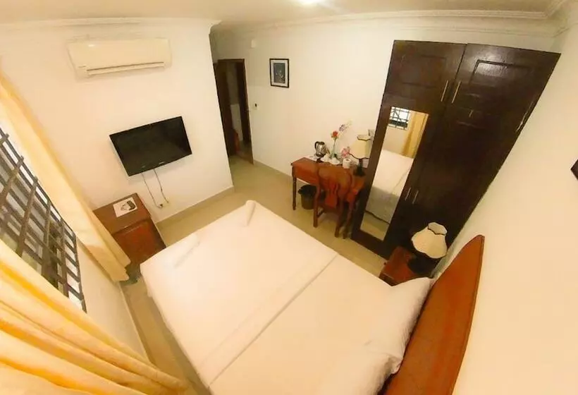 Lux Riverside Hotel & Apartment