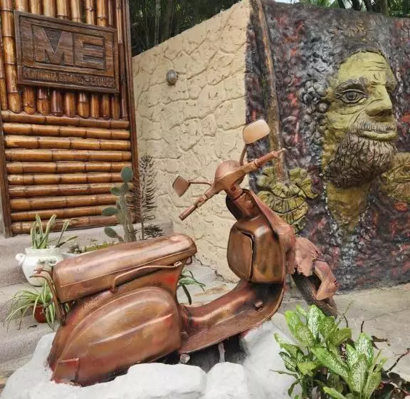 Me Hotel & Villas Montañita Estates