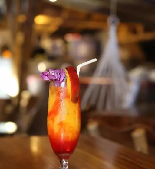 Me Hotel & Villas Montañita Estates