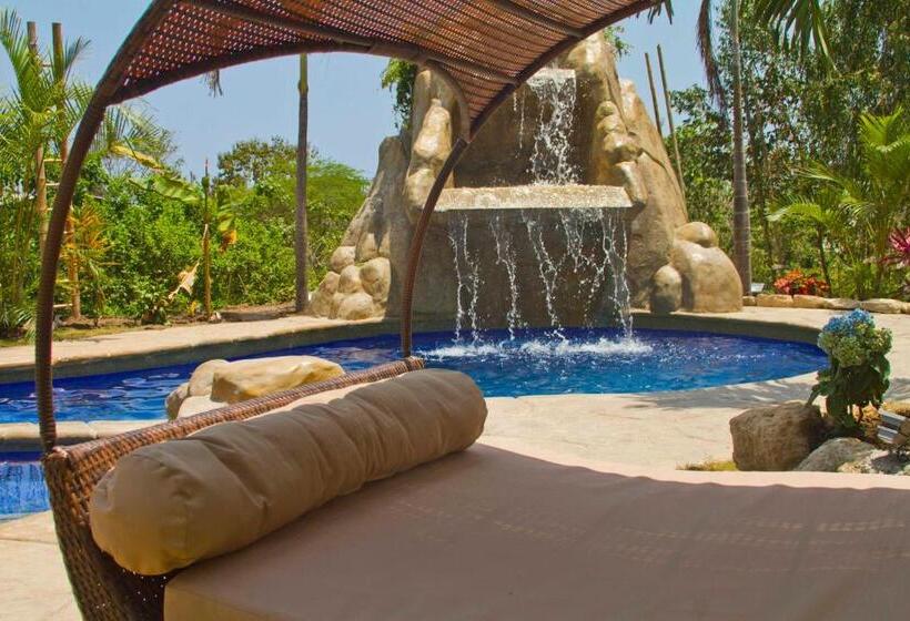 Me Hotel & Villas   Montañita Estates