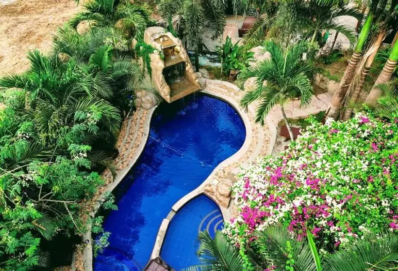 Me Hotel & Villas Montañita Estates