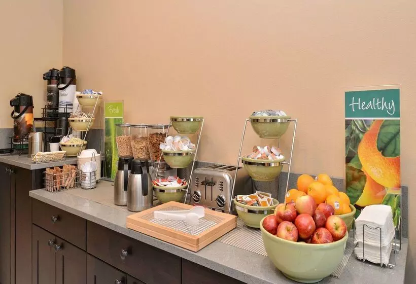 ホテル Quality Inn & Suites Tacoma  Seattle