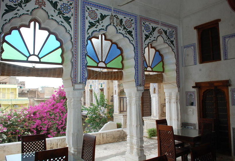 בית מלון כפרי Ramgarh Fresco