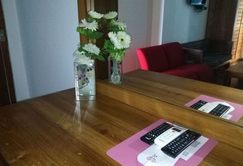 בית מלון כפרי Sealine