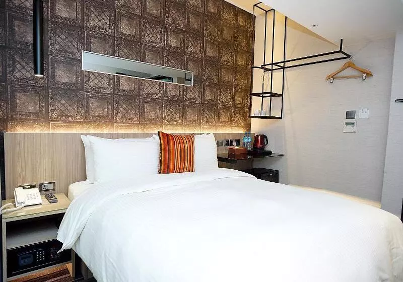 Via Hotel   Zhongxiao