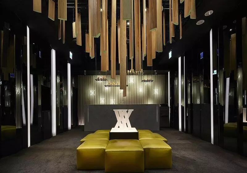 Via Hotel   Zhongxiao