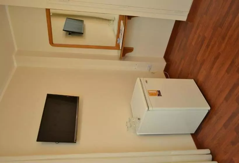 هتل Victoria Plaza