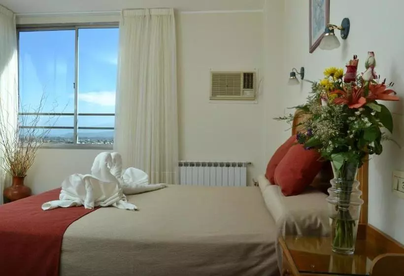 هتل Victoria Plaza