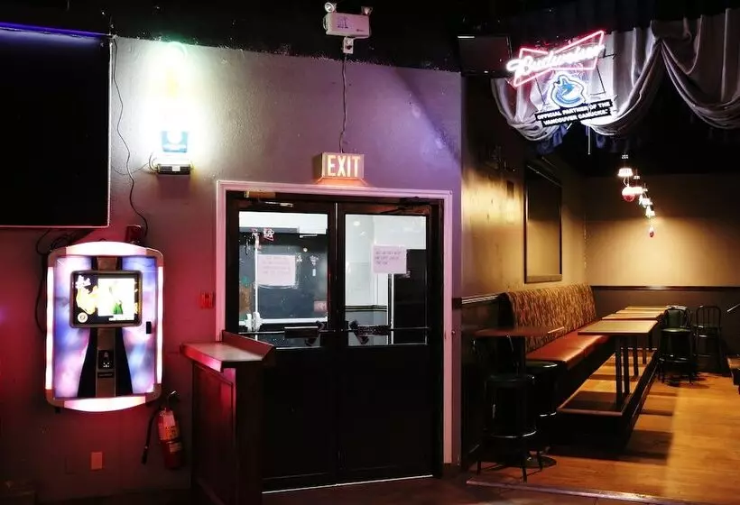 汽车旅馆  Tamarack Motor Inn