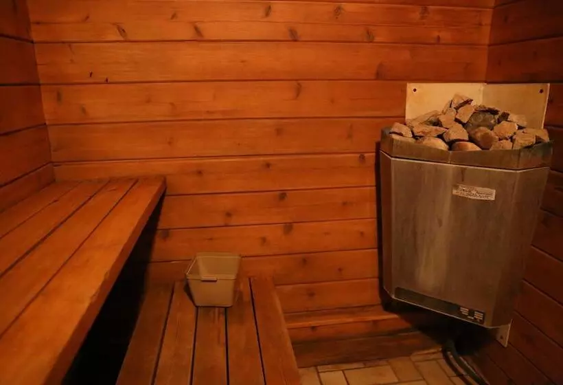 汽车旅馆  Tamarack Motor Inn