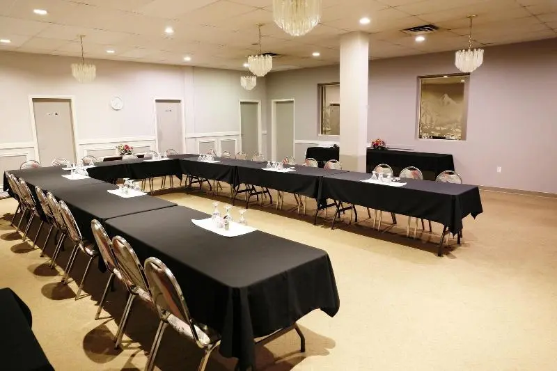Motelli Tamarack Motor Inn
