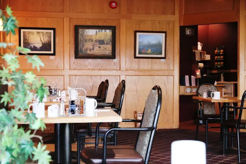 Motelli Tamarack Motor Inn