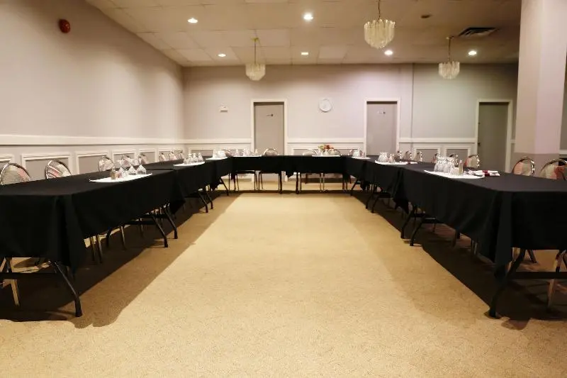 Motelli Tamarack Motor Inn