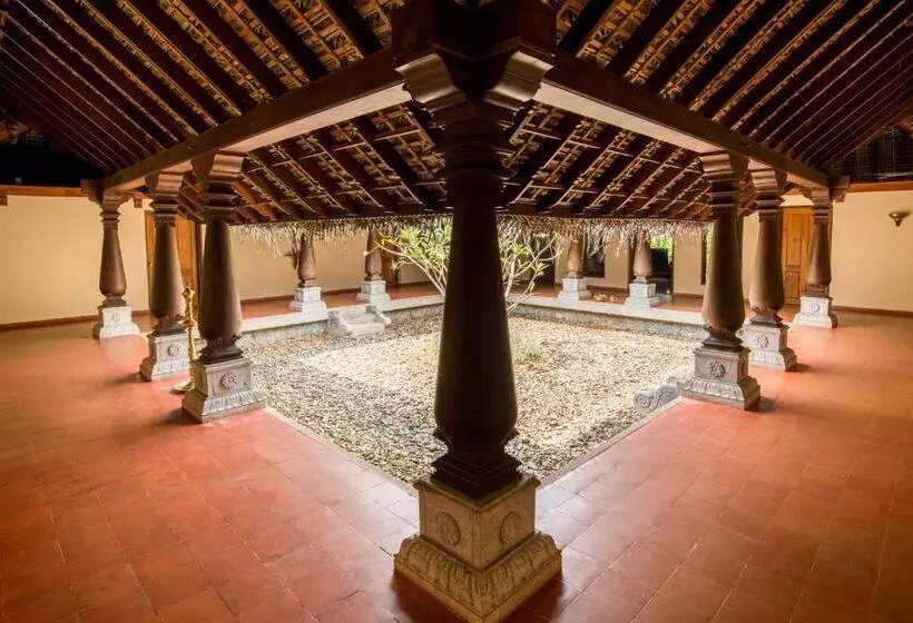 Resort Neeleshwar Hermitage