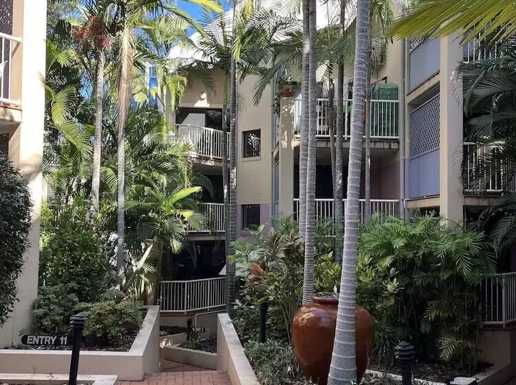 Spring Hill Gardens Apartments