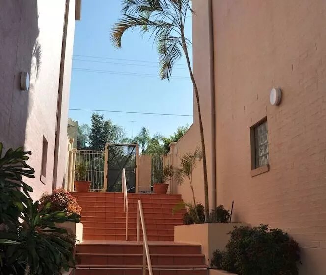 Spring Hill Gardens Apartments