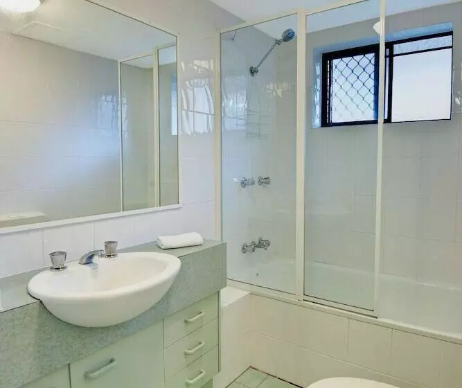 Spring Hill Gardens Apartments