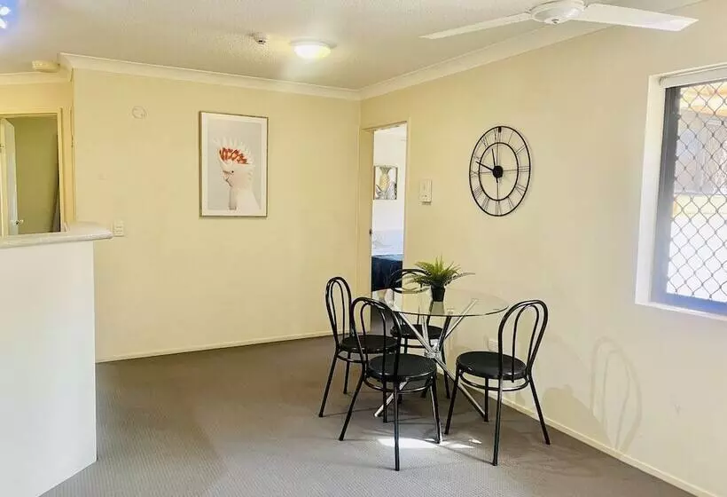 Spring Hill Gardens Apartments