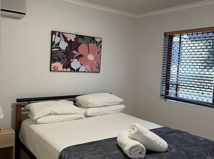 Spring Hill Gardens Apartments