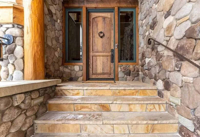 140 Goldenrod Circle By Summit County Mountain Retreats