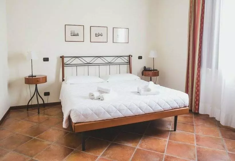 Hostelli Glozo Villa Sant Espedito Resort