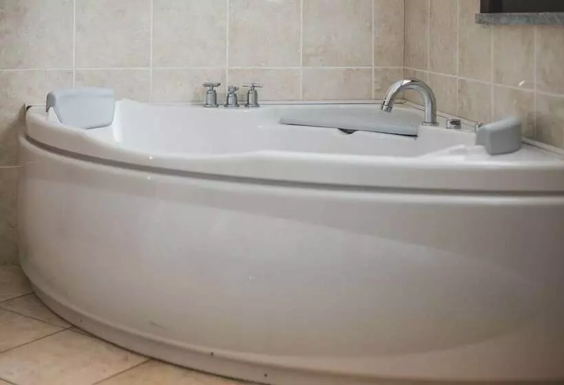 Hostelli Glozo Villa Sant Espedito Resort