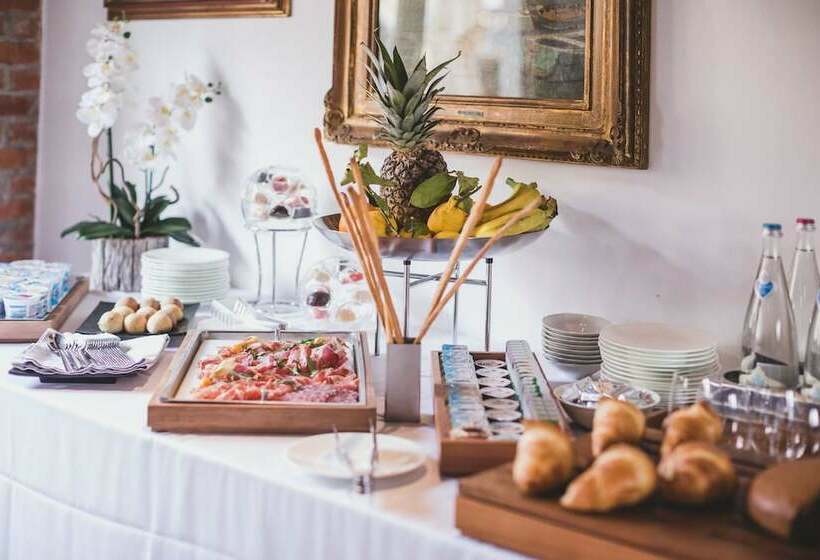 פונדק Glozo Villa Sant Espedito Resort