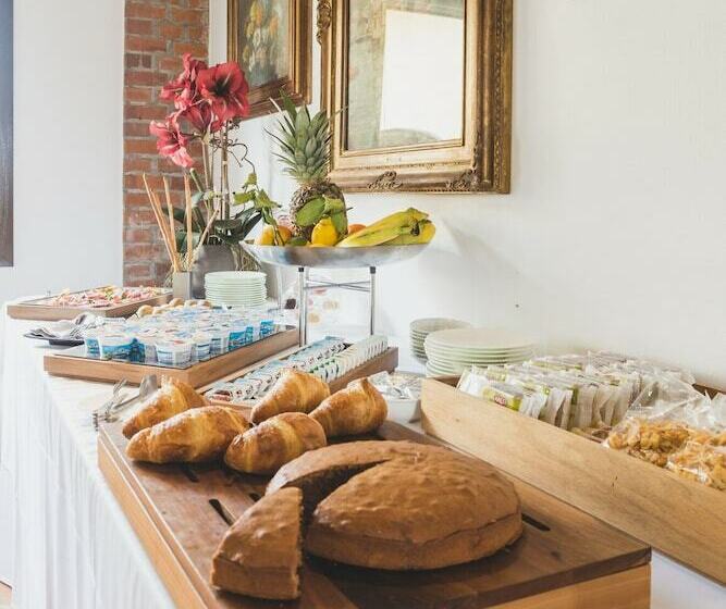 פונדק Glozo Villa Sant Espedito Resort