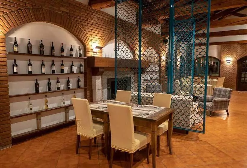 Hostelli Glozo Villa Sant Espedito Resort