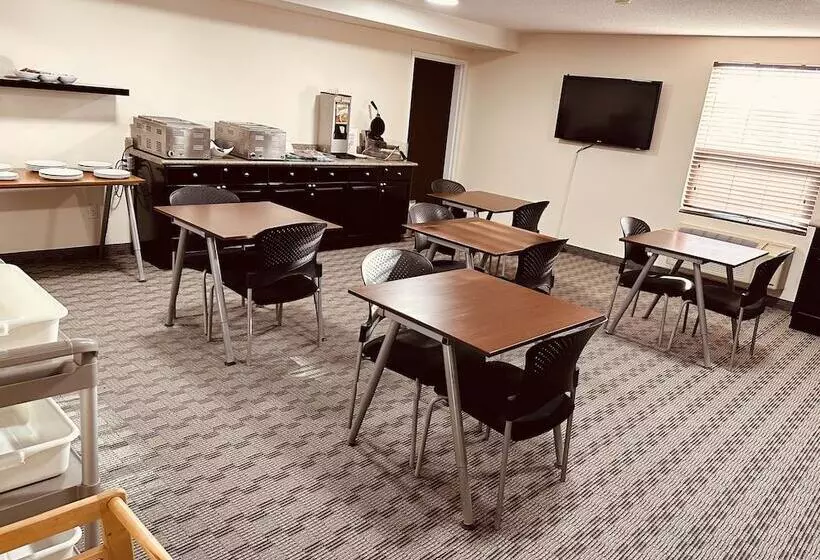 ホテル Aurora Park Inn & Suites