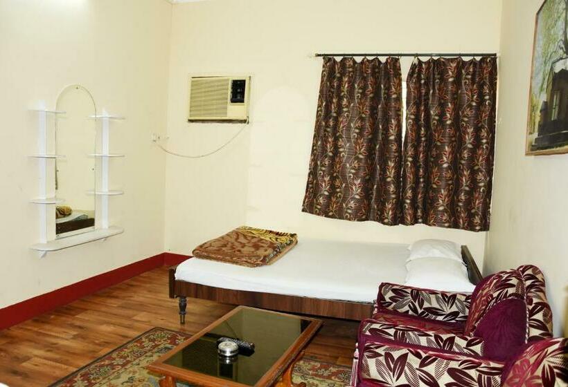 בית מלון כפרי Basundhara