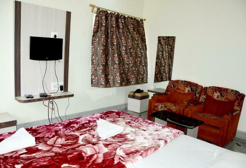 בית מלון כפרי Basundhara