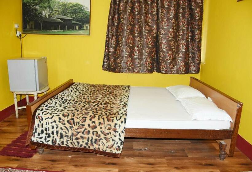 בית מלון כפרי Basundhara