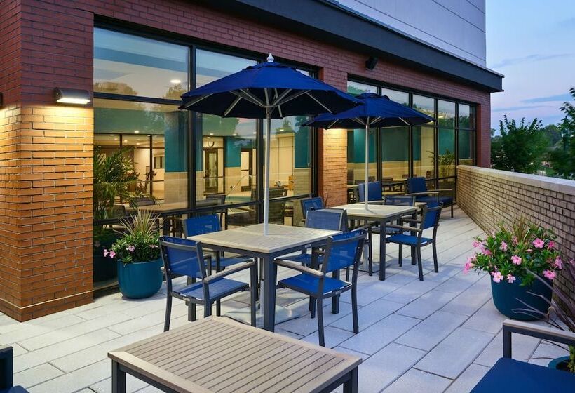 酒店 Hampton Inn Towson Downtown