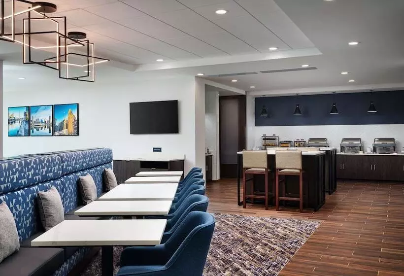 Hotelli Hampton Inn Towson Downtown