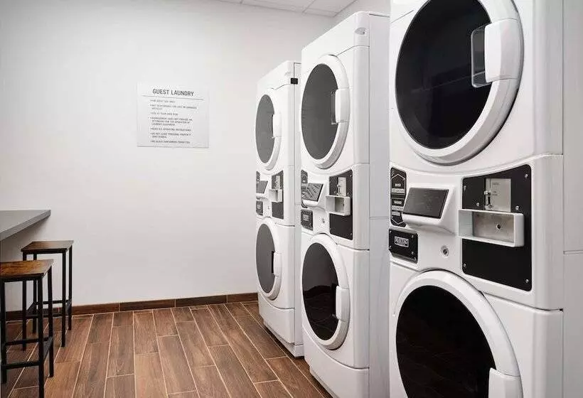 Hotelli Hampton Inn Towson Downtown