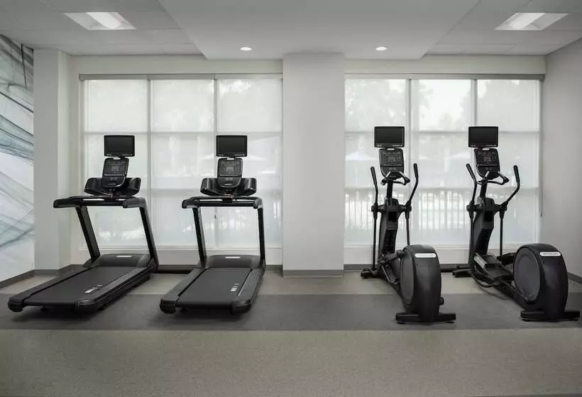 ホテル Hilton Garden Inn Pensacola Downtown