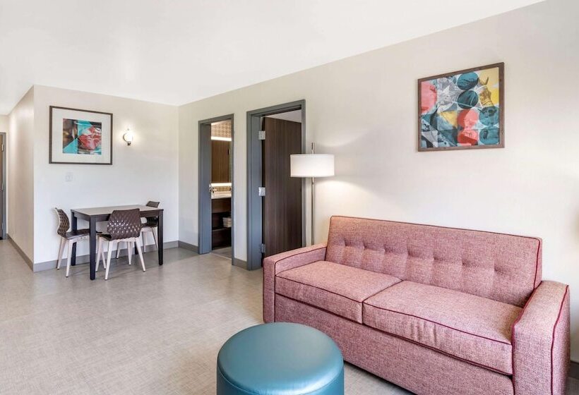 בית מלון כפרי Home2 Suites Lexington Keeneland Airport, Ky