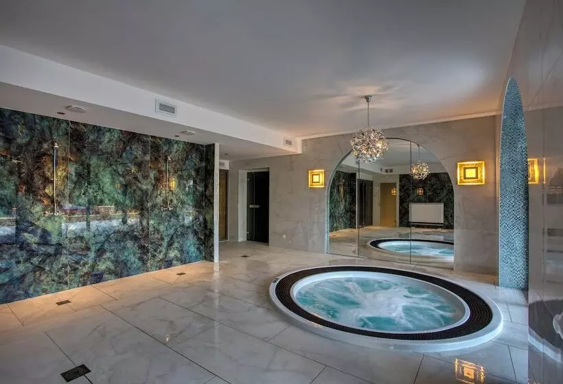 Hotelli La Perle De Domme