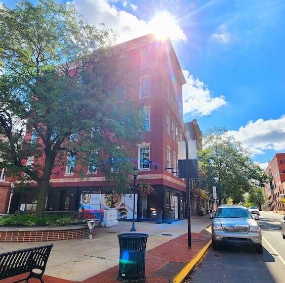 One South Boutique Hotel & Venue