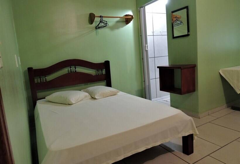 ホテル Pousada Santa Rita