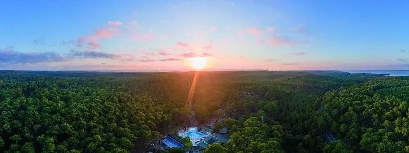 Hotelli Résidence Les Cavales