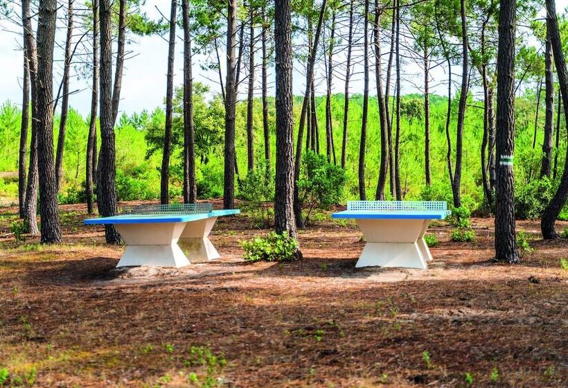 בית מלון כפרי Résidence Les Cavales